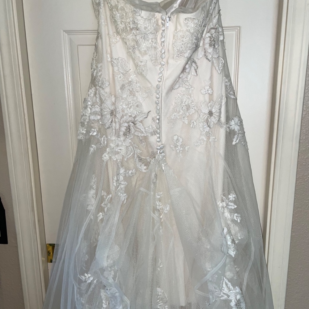 Flowy Lace Melissa Sweet Wedding Dress - Picture 5 of 12